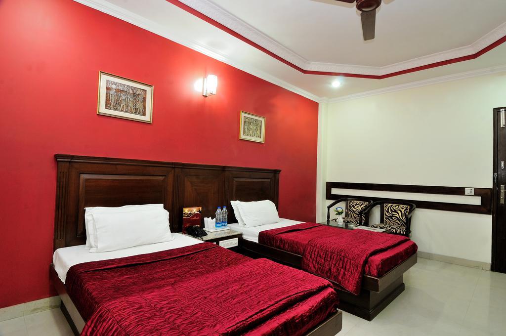Hotel Maharaja Residency Джаландхар Номер фото