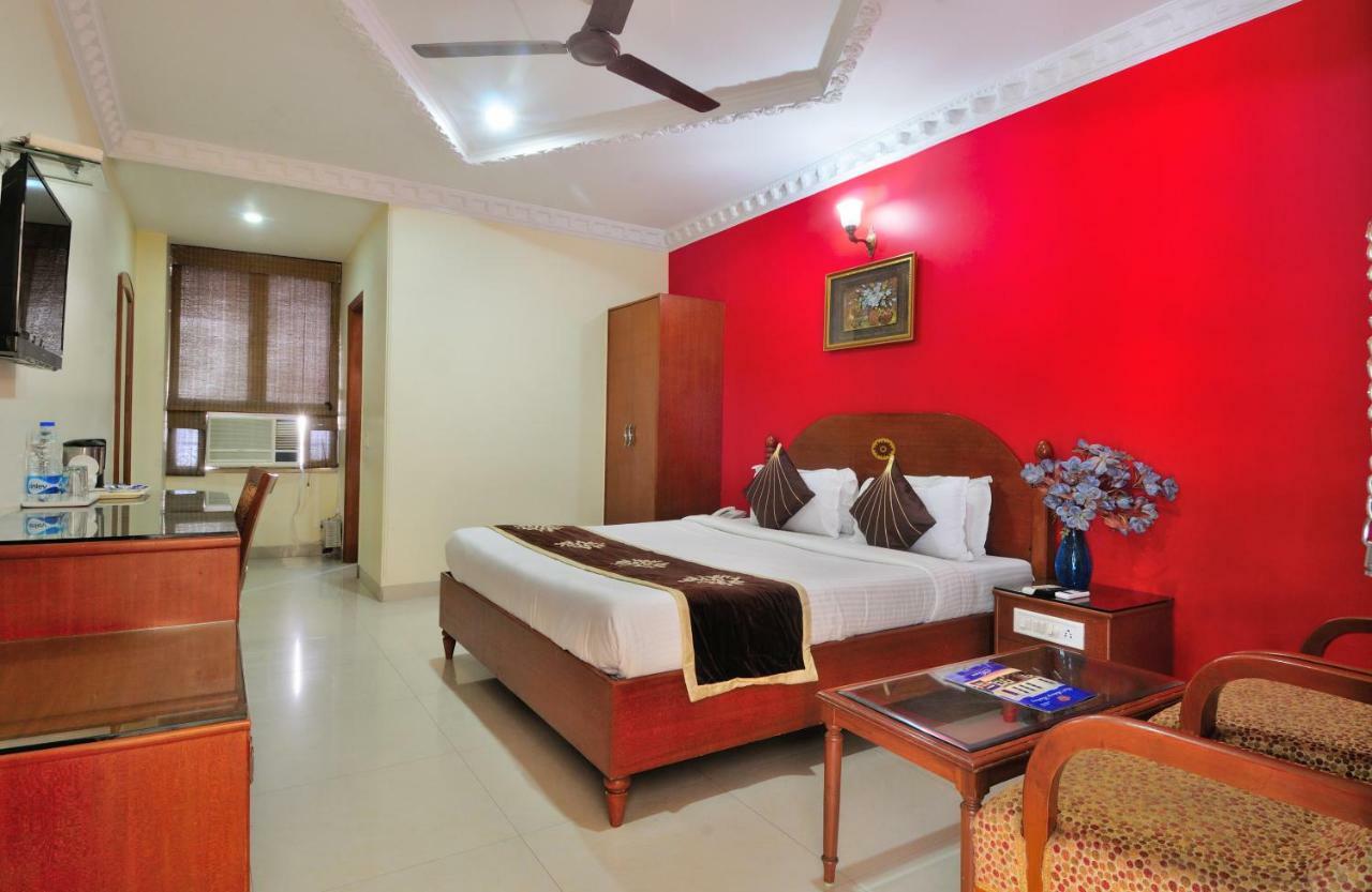 Hotel Maharaja Residency Джаландхар Екстер'єр фото